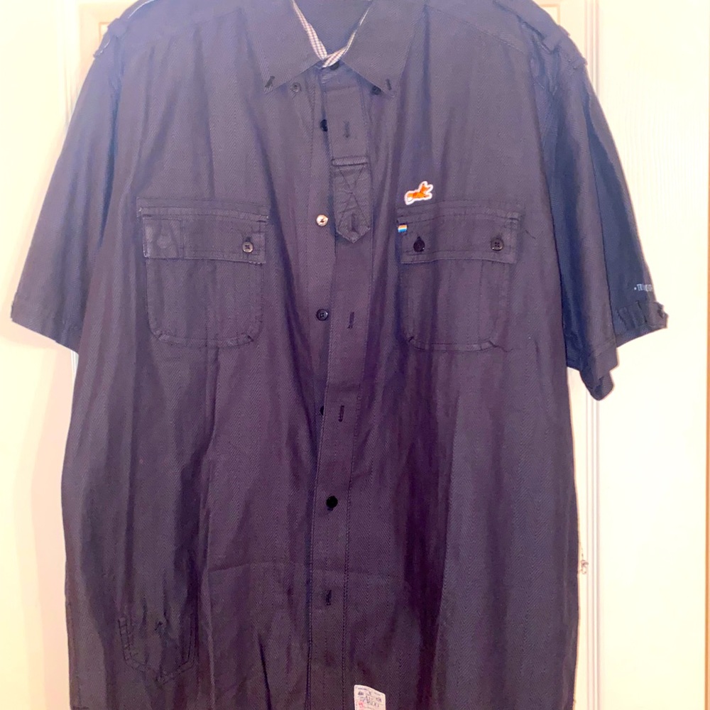 Men’s akoo brand dress casual button down shirt.